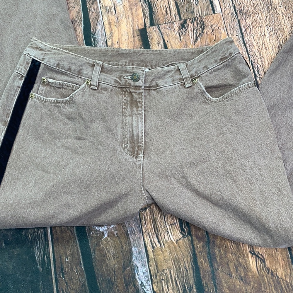 Jeanology collection brown with velvet flowers jeans size 10 - Picture 3 of 7